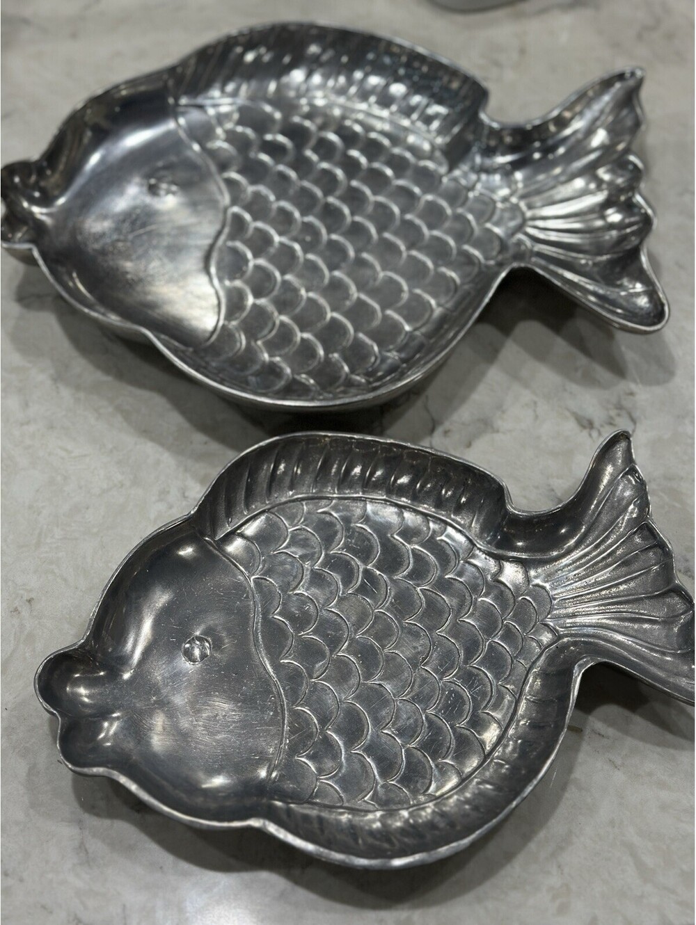 Heavy Vintage Decorative Fish Platters Large Size Set of 2 14.5 and 11.5 Inches